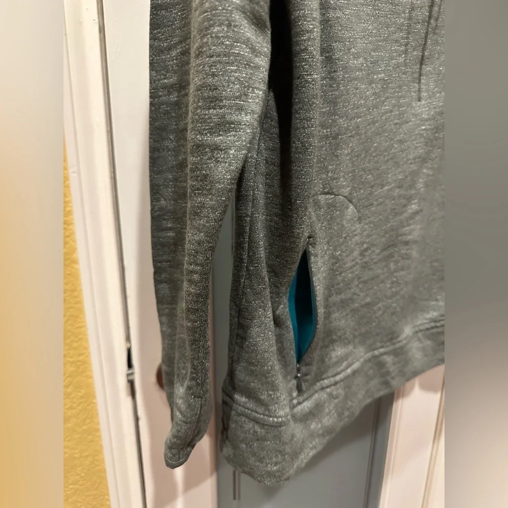 The North Face Gray Sweater with Cowl Neck size XL